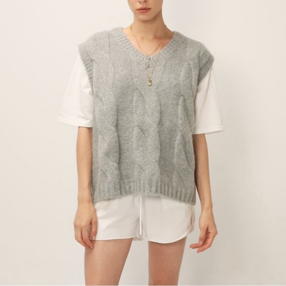 Storets twist knit vest
